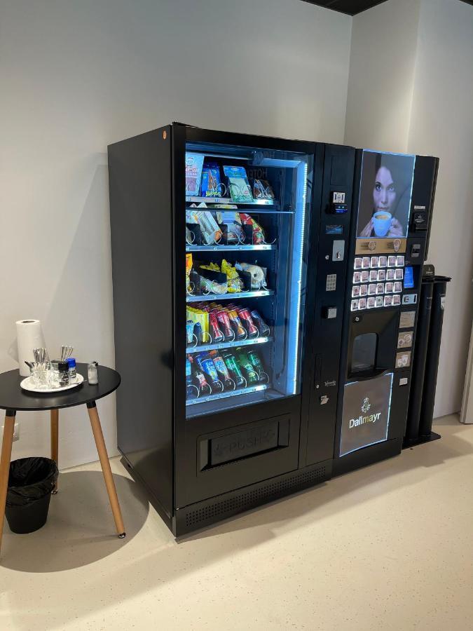 Hotel At Home - Late Arrival Self Check In Graz Exteriör bild